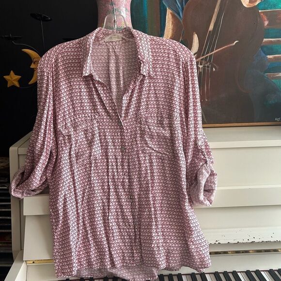 Just Living Heart All Over Print Relaxed Notched Collar Blouse S - Picture 6 of 15